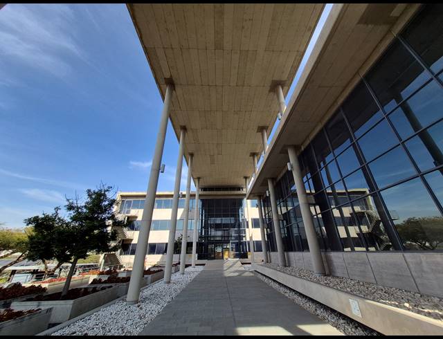 5,204M² OFFICE TO LET IN WOODMEAD
